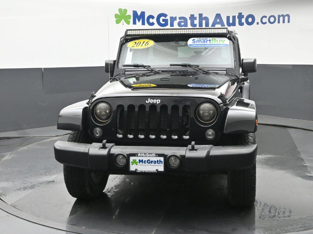 Used 2016 Jeep Wrangler Unlimited Rubicon w/ Max Tow Package AWD/4WD image 6