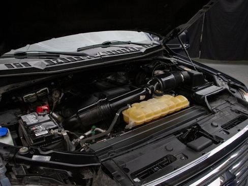 Used 2017 Ford F150 XLT w/ Equipment Group 302A Luxury image 29