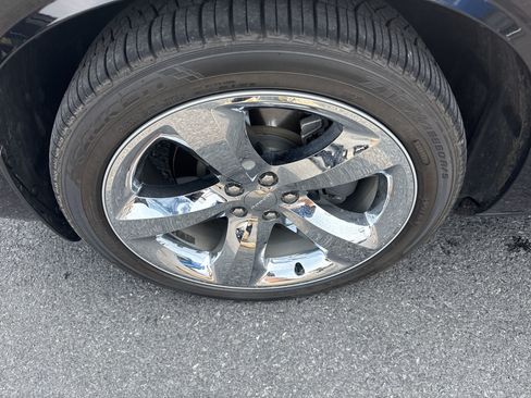 Used 2013 Dodge Challenger R/T Plus RWD image 10