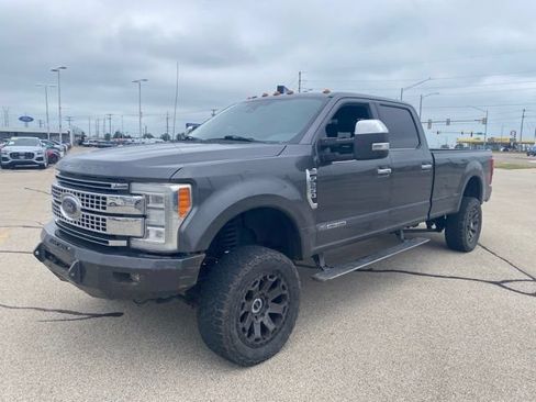 Used 2017 Ford F250 Platinum w/ FX4 Off-Road Package AWD/4WD image 2