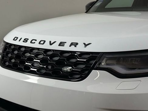 Certified 2025 Land Rover Discovery Dynamic SE image 12