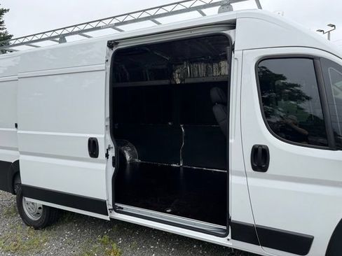 Used 2023 RAM ProMaster 3500 w/ Interior LED Lighting Group FWD image 11