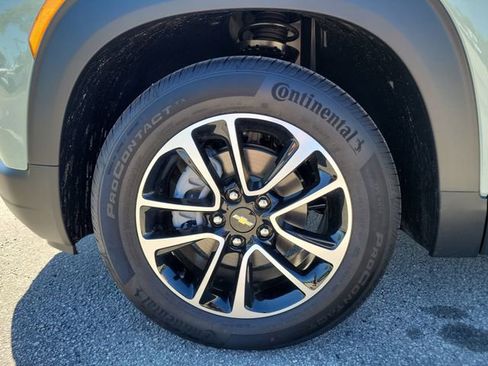 New 2026 Chevrolet TrailBlazer LT w/ Convenience Package FWD image 5