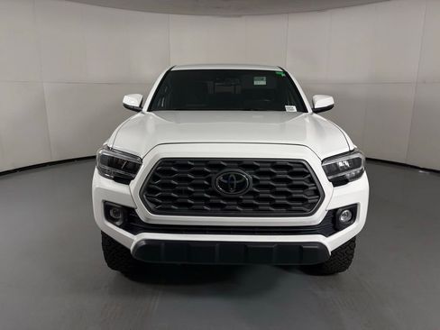 Used 2023 Toyota Tacoma TRD Off-Road AWD/4WD image 2