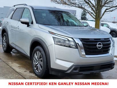 Certified 2025 Nissan Pathfinder SV