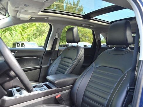 Used 2021 Ford Edge SEL w/ Convenience Package image 18