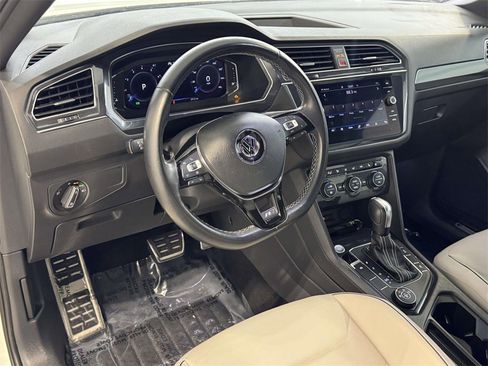Used 2021 Volkswagen Tiguan SEL Premium R-Line w/ 3rd Row Seat Package image 9