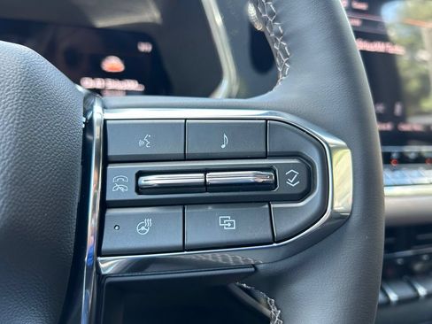 New 2026 GMC Canyon Denali w/ LPO, Denali Black Edition AWD/4WD image 28