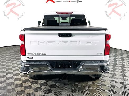 Used 2024 Chevrolet Silverado 3500 LTZ image 6