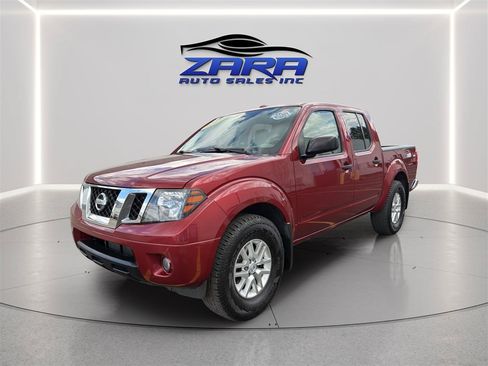 Used 2015 Nissan Frontier SV AWD/4WD image 3