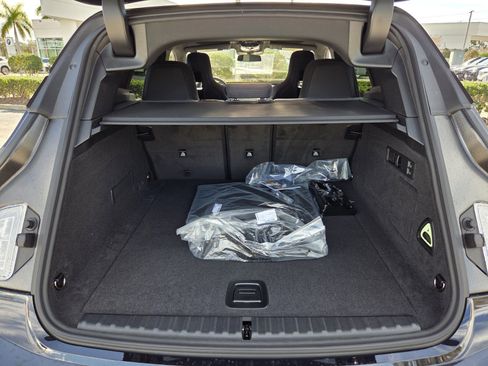 New 2026 BMW iX xDrive60 w/ M Sport Package image 15