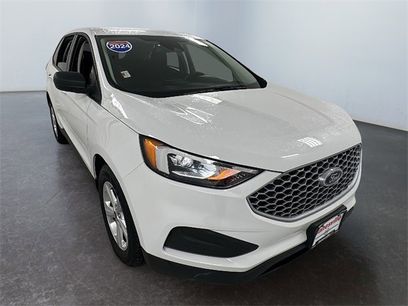 Used 2024 Ford Edge SE