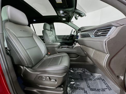 Used 2021 GMC Yukon Denali image 32