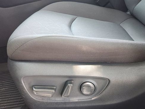 Certified 2025 Toyota RAV4 XLE AWD/4WD image 19