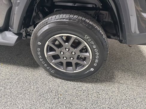 Used 2021 Jeep Gladiator Overland image 13