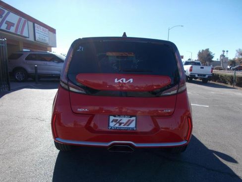 Used 2023 Kia Soul GT-Line image 6