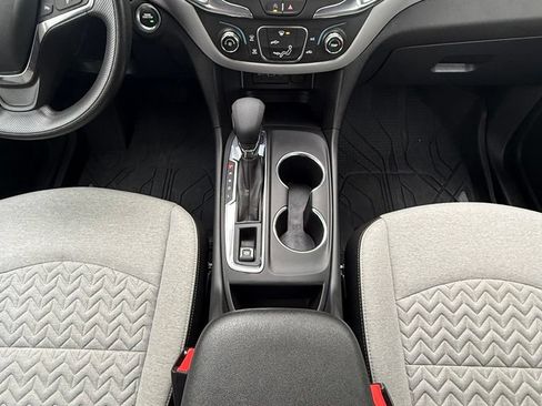 Used 2023 Chevrolet Equinox LS w/ LPO, Floor Liner Package AWD/4WD image 20