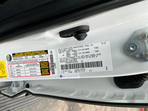 Used 2023 Toyota Sequoia Platinum image 28