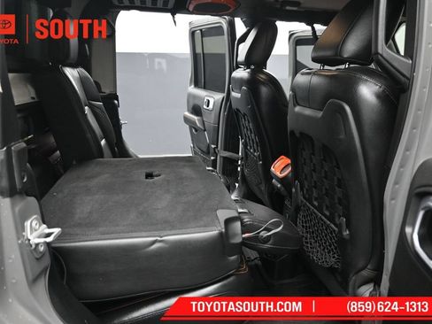 Used 2021 Jeep Gladiator Mojave w/ Dual Top Group AWD/4WD image 27