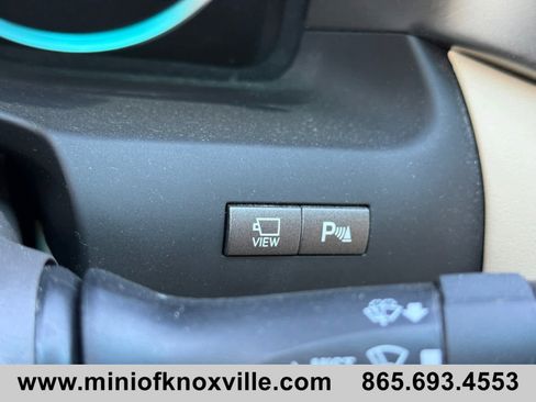 Used 2014 Lexus LX 570 4WD image 37