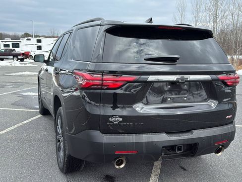 Used 2023 Chevrolet Traverse RS w/ LPO, Cargo Package image 8