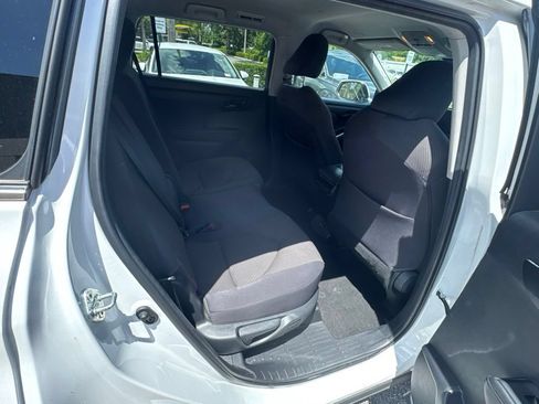 Used 2023 Toyota Highlander LE FWD image 14