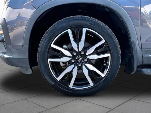 Used 2019 Honda Pilot Elite image 11