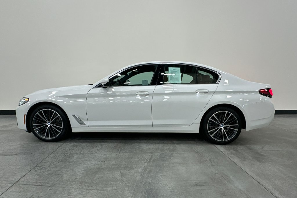 Used 2023 BMW 530i w/ Convenience Package RWD image 7