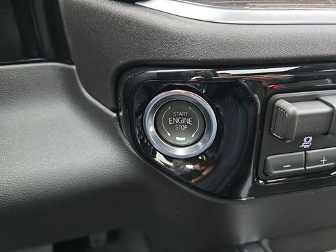 New 2026 Chevrolet Silverado 1500 LTZ w/ LTZ Premium Package image 19