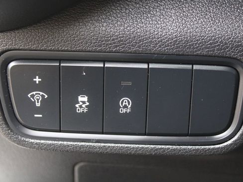 Certified 2023 Kia Soul LX FWD image 25