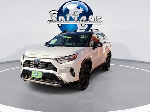 Used 2022 Toyota RAV4 XSE image 3