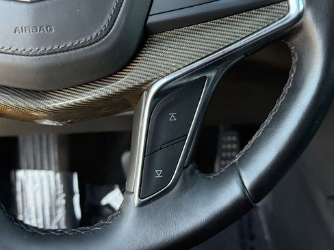 Used 2019 Cadillac XT5 Platinum AWD/4WD image 21