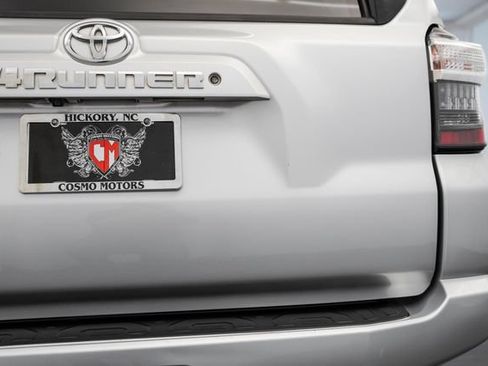 Used 2019 Toyota 4Runner SR5 RWD image 39