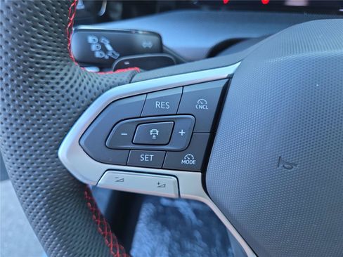 New 2026 Volkswagen GTI SE FWD image 16