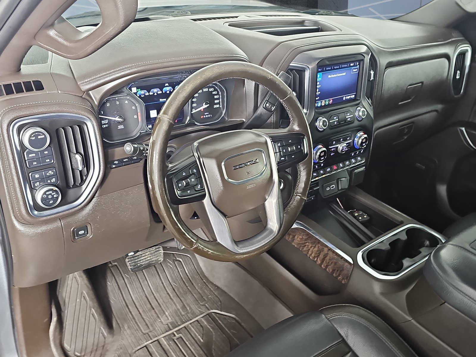 Used 2020 GMC Sierra 1500 Denali w/ Denali Ultimate Package AWD/4WD image 13