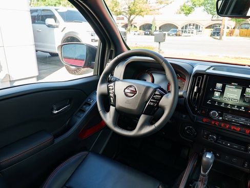 New 2025 Nissan Frontier PRO-4X w/ Pro Premium Package image 11