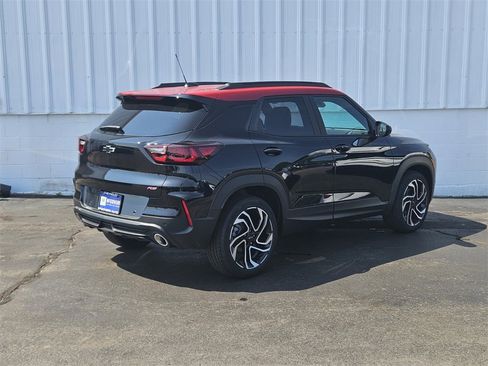 New 2026 Chevrolet TrailBlazer RS w/ Convenience Package image 3