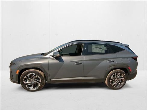 New 2025 Hyundai Tucson Limited FWD image 5