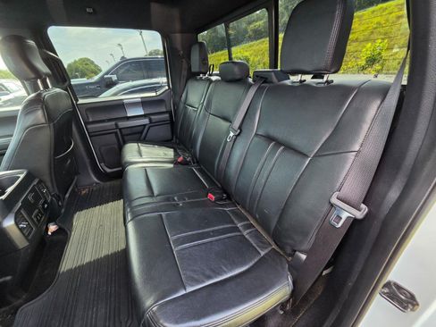 Used 2017 Ford F150 XLT w/ Equipment Group 302A Luxury AWD/4WD image 10