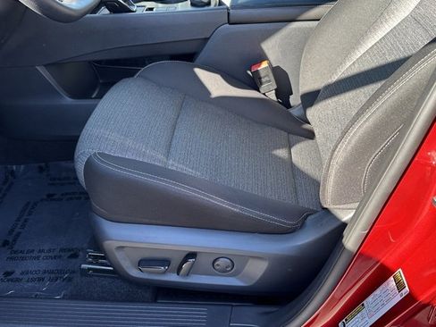 Certified 2022 Nissan Rogue SV image 24