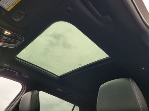 New 2026 Jeep Grand Cherokee L Limited w/ Limited Altitude Package image 16