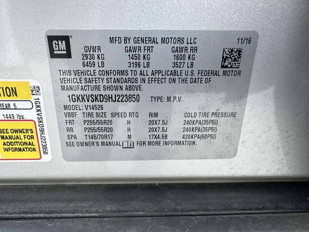 Used 2017 GMC Acadia Limited SLT AWD/4WD image 35