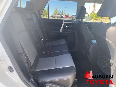 Used 2022 Toyota 4Runner SR5 Premium w/ Moonroof Package AWD/4WD image 19