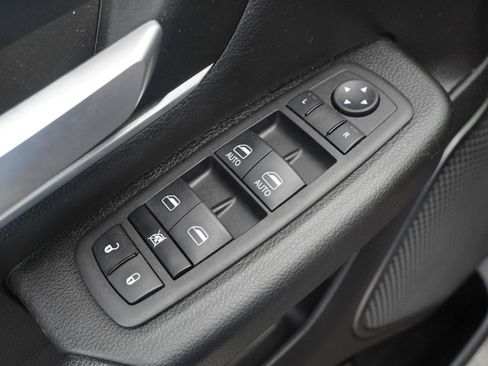 Used 2023 RAM 1500 Big Horn image 13