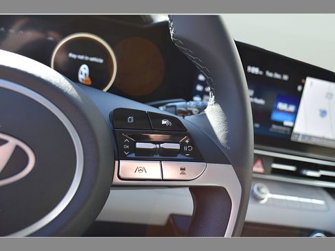 New 2026 Hyundai Elantra Limited FWD image 21
