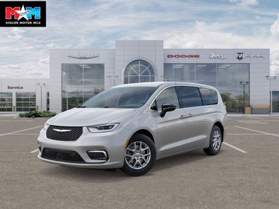 New 2026 Chrysler Pacifica Select
