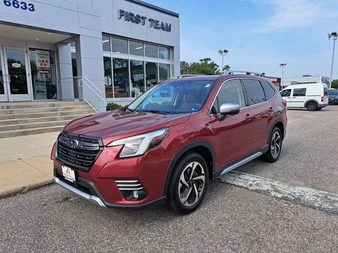 Used 2024 Subaru Forester Touring AWD/4WD image 2