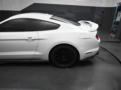 Used 2018 Ford Mustang GT Premium w/ GT Performance Package RWD image 17