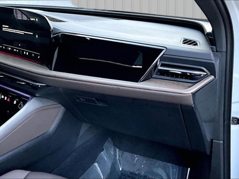 Used 2025 Audi Q5 Premium Plus w/ Premium Plus image 26