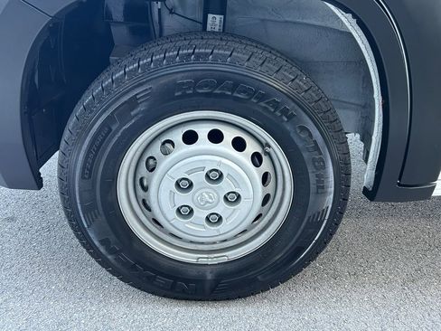 Used 2025 RAM ProMaster 3500 w/ Convenience Group image 27